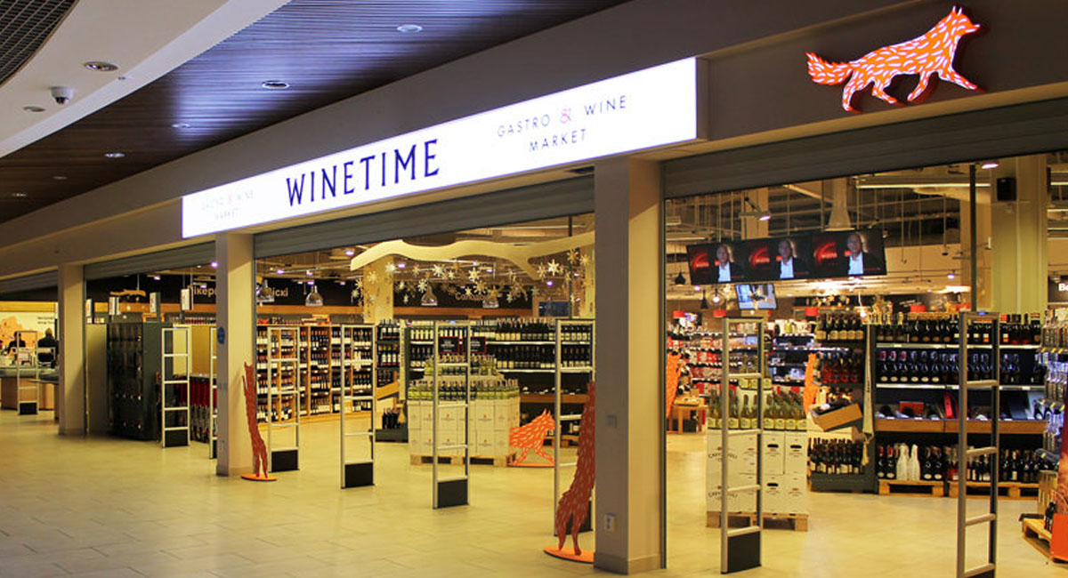 Соки YAN уже в сети гастромаркетов «WINETIME»